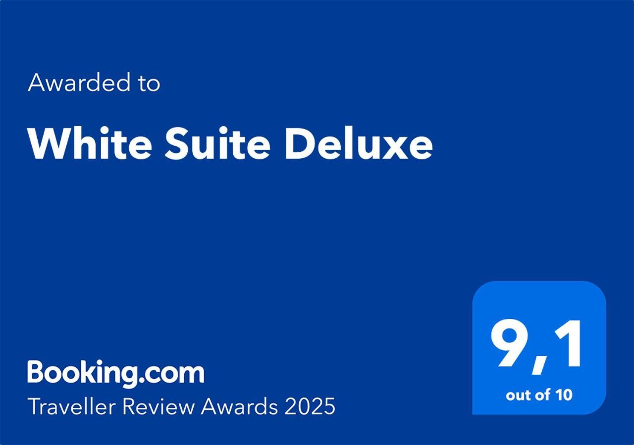 White Deluxe *